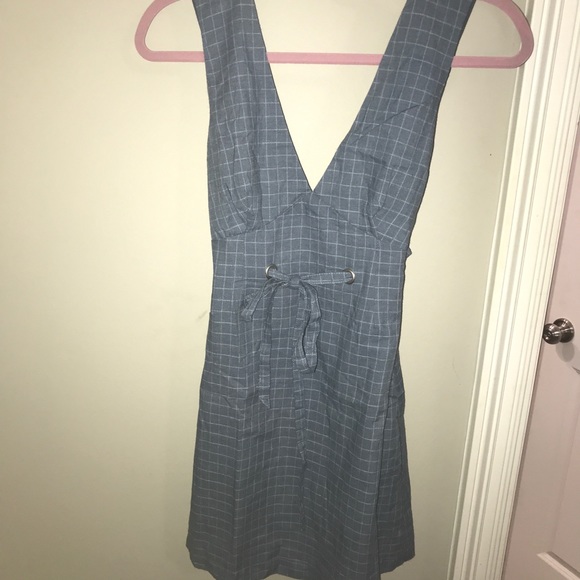 Blue checkered dress, v neck and waist tie - Picture 4 of 4